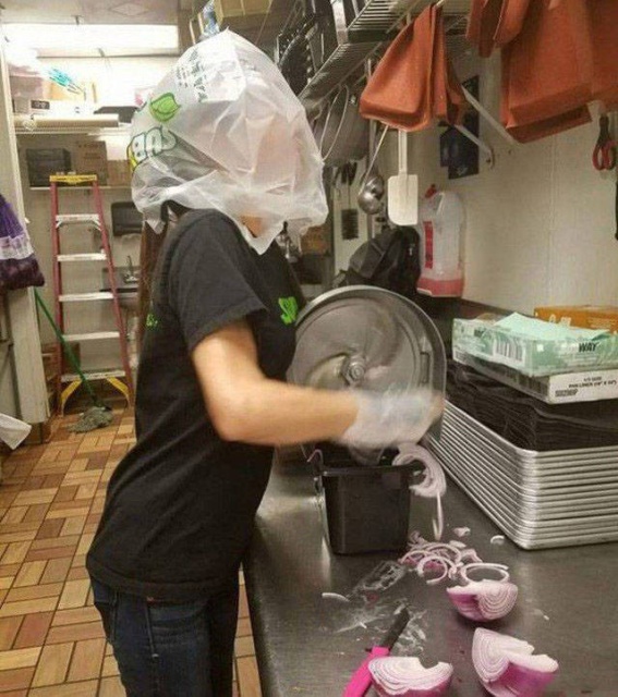 Работник кухни