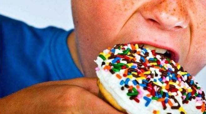 Сахар не делает нас гиперактивными, и энергия от поедания сладкого - это миф