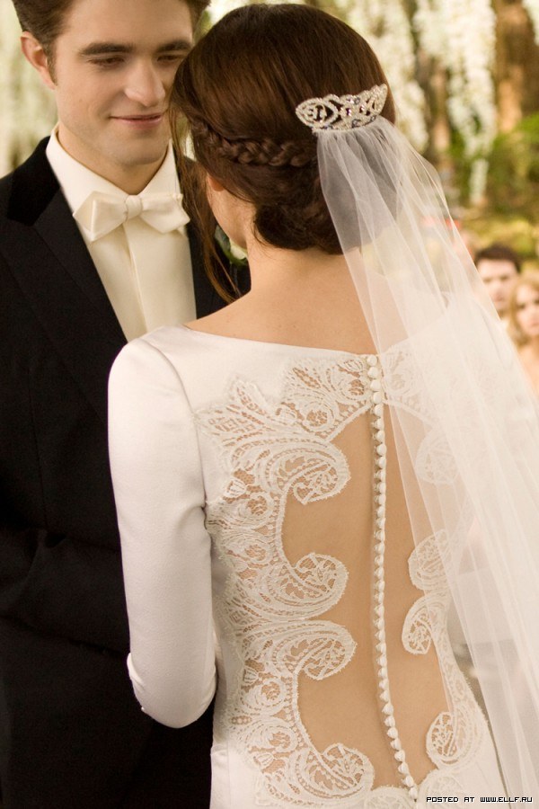 15 знаменитых свадебных платьев