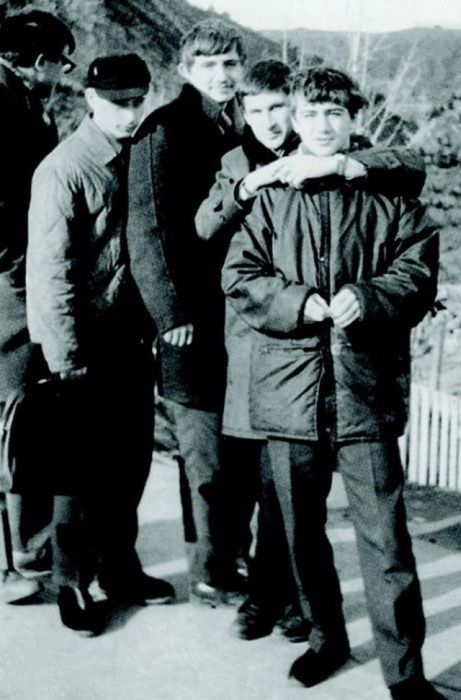 Владимир Путин со школьными друзьями