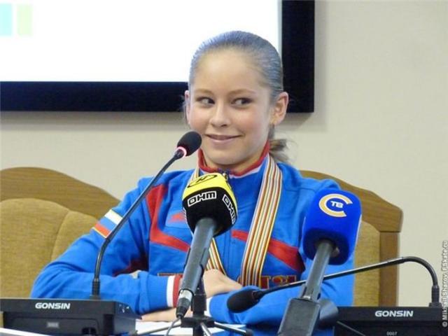 Юлия Липницкая - 15-летняя чемпионка