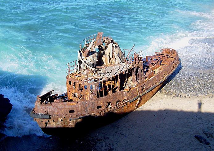 Неизвестный корабль у Вилла Нова де Мильфонтес, Португалия